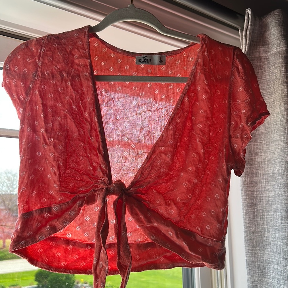 Hollister shirt